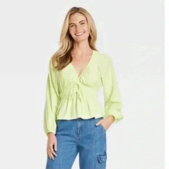 Universal Thread NWT Light Green Top Puff Long Sleeve Tie-Front Blouse - Picture 6 of 6